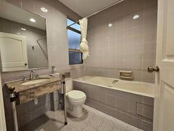 Leonie Condotel (D9), Condominium #449259491